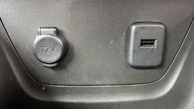 Vauxhall Crossland 1.2 Design 5dr Petrol Hatchback